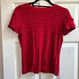 Chaps T-shirt in size M red and blue